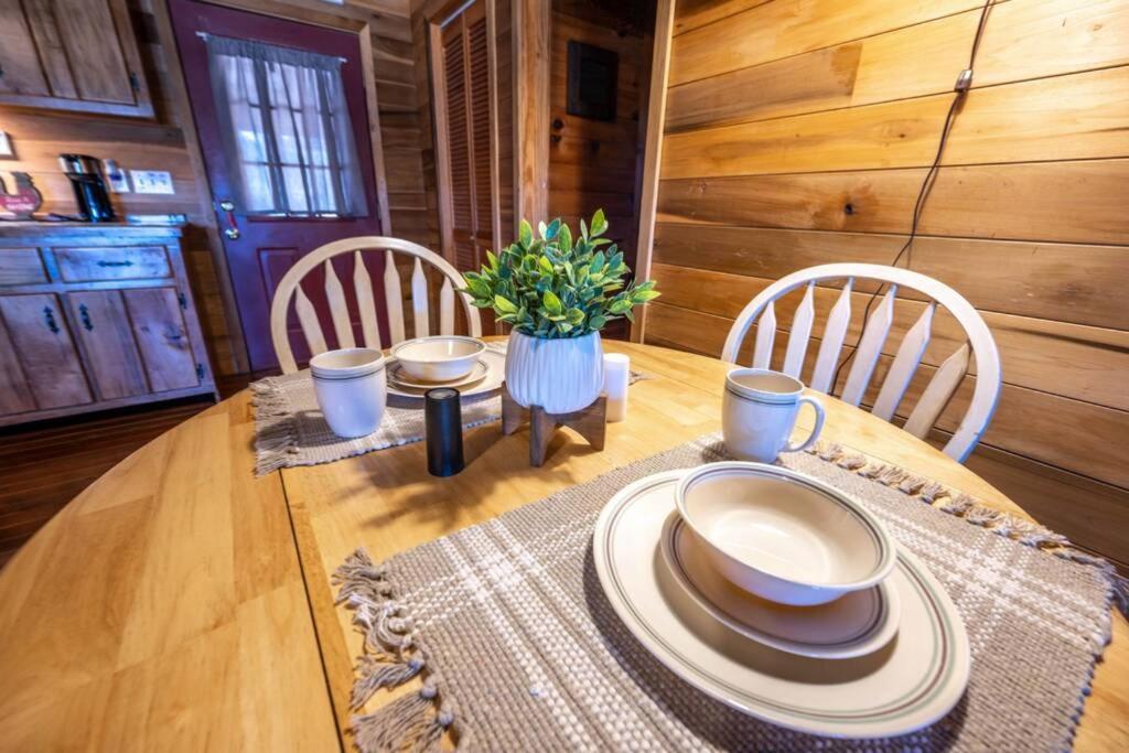 Holiday home Beautiful View! Log Cabin,fireplace,hot Tub,arcade,pool,fishing Sevierville